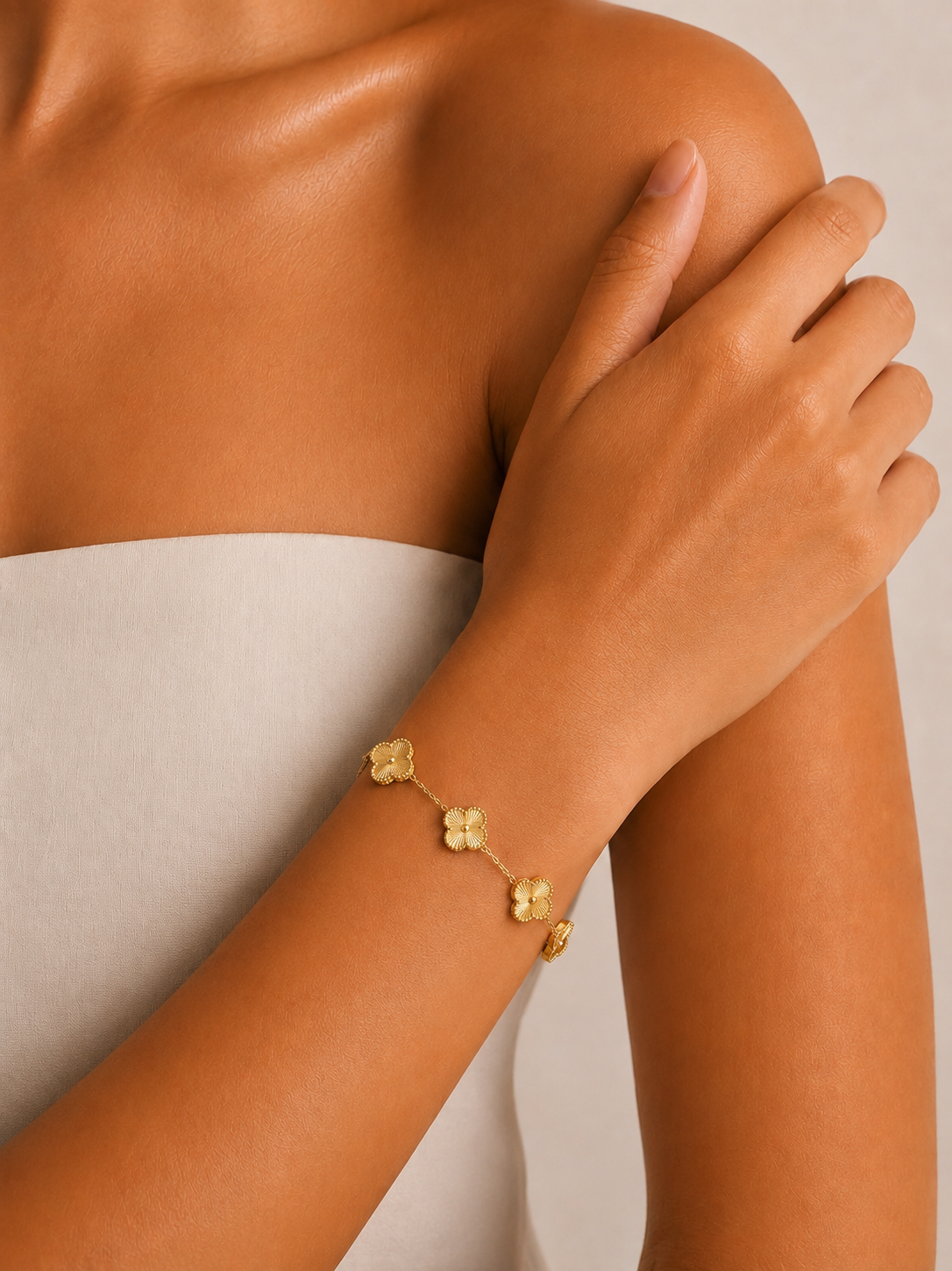 Bracelet trèfle doré