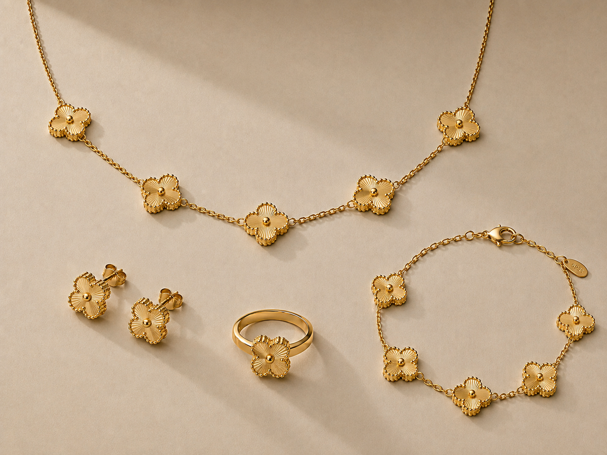 Collier trèfle doré