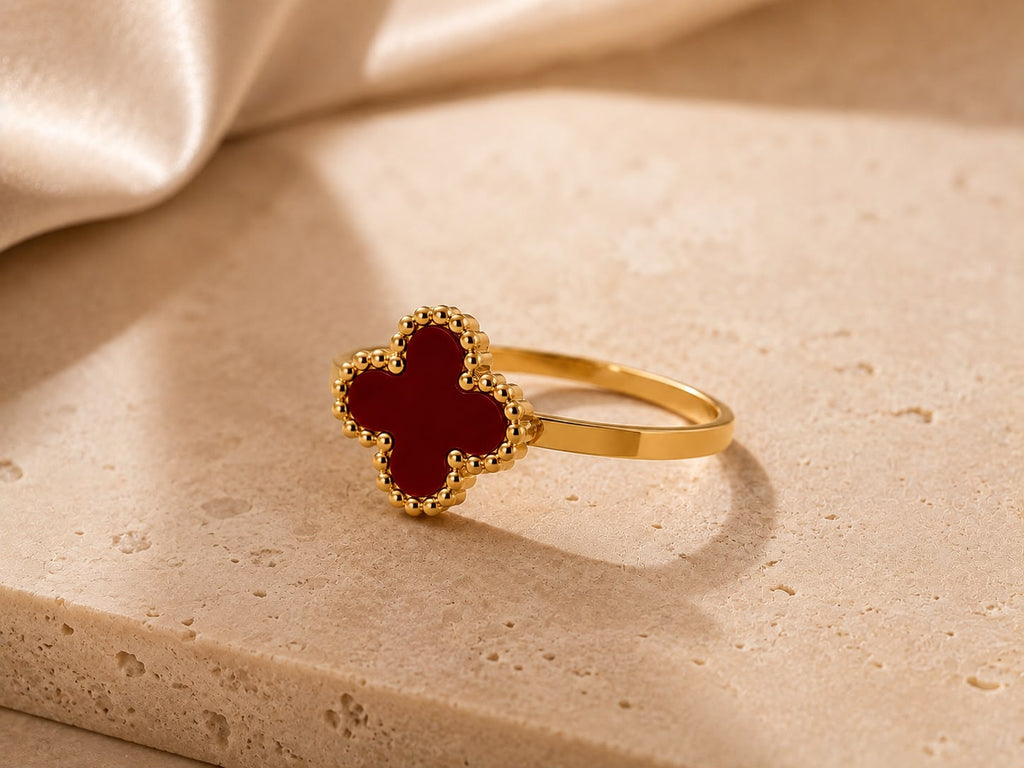 Bague trèfle bordeaux