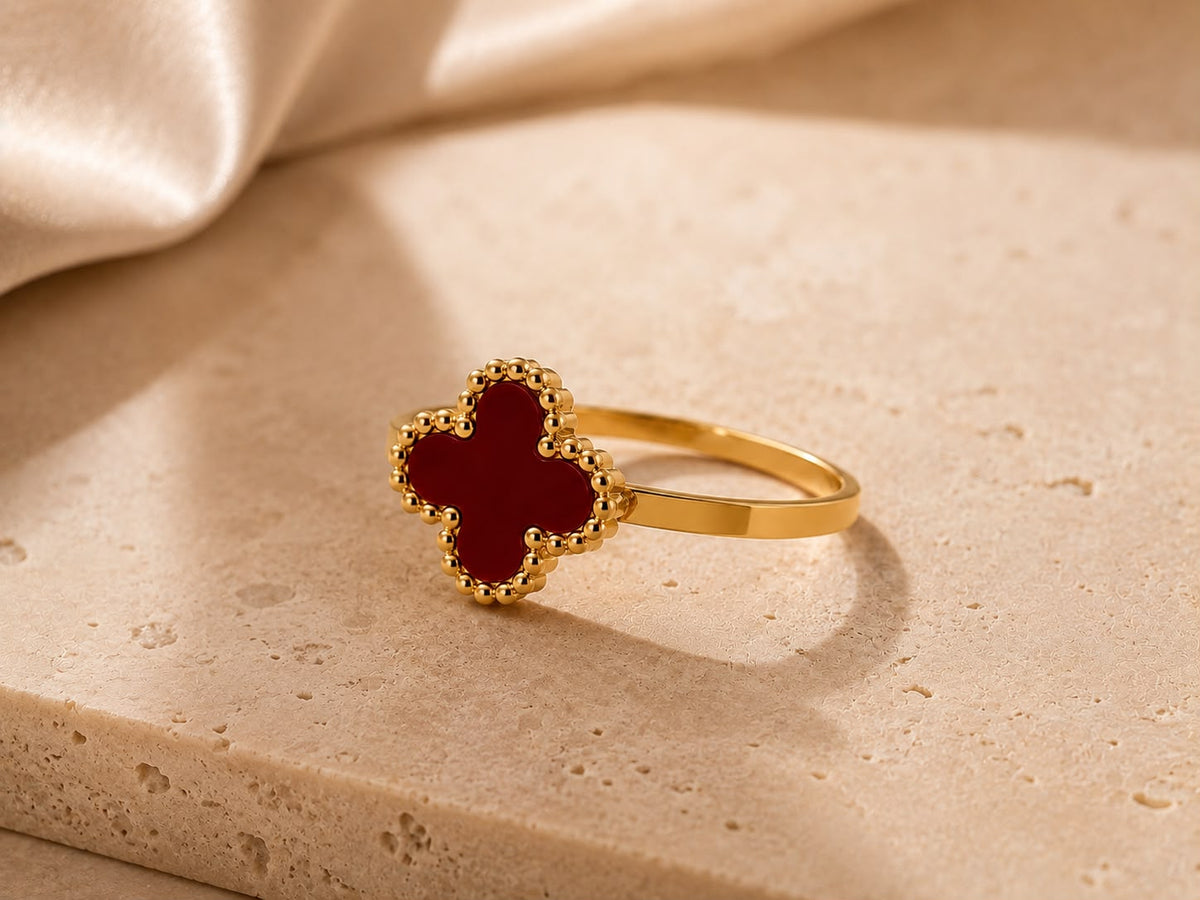 Bague trèfle bordeaux