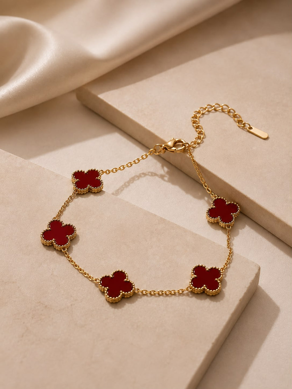 Bracelet trèfle bordeaux