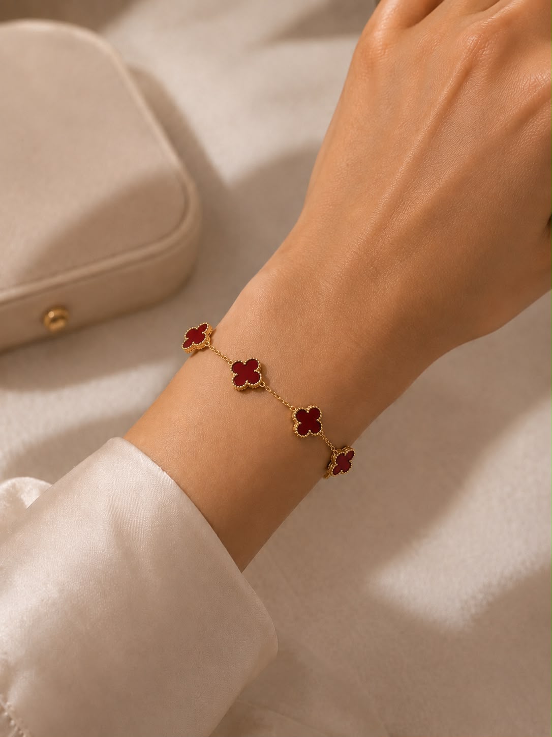 Bracelet trèfle bordeaux