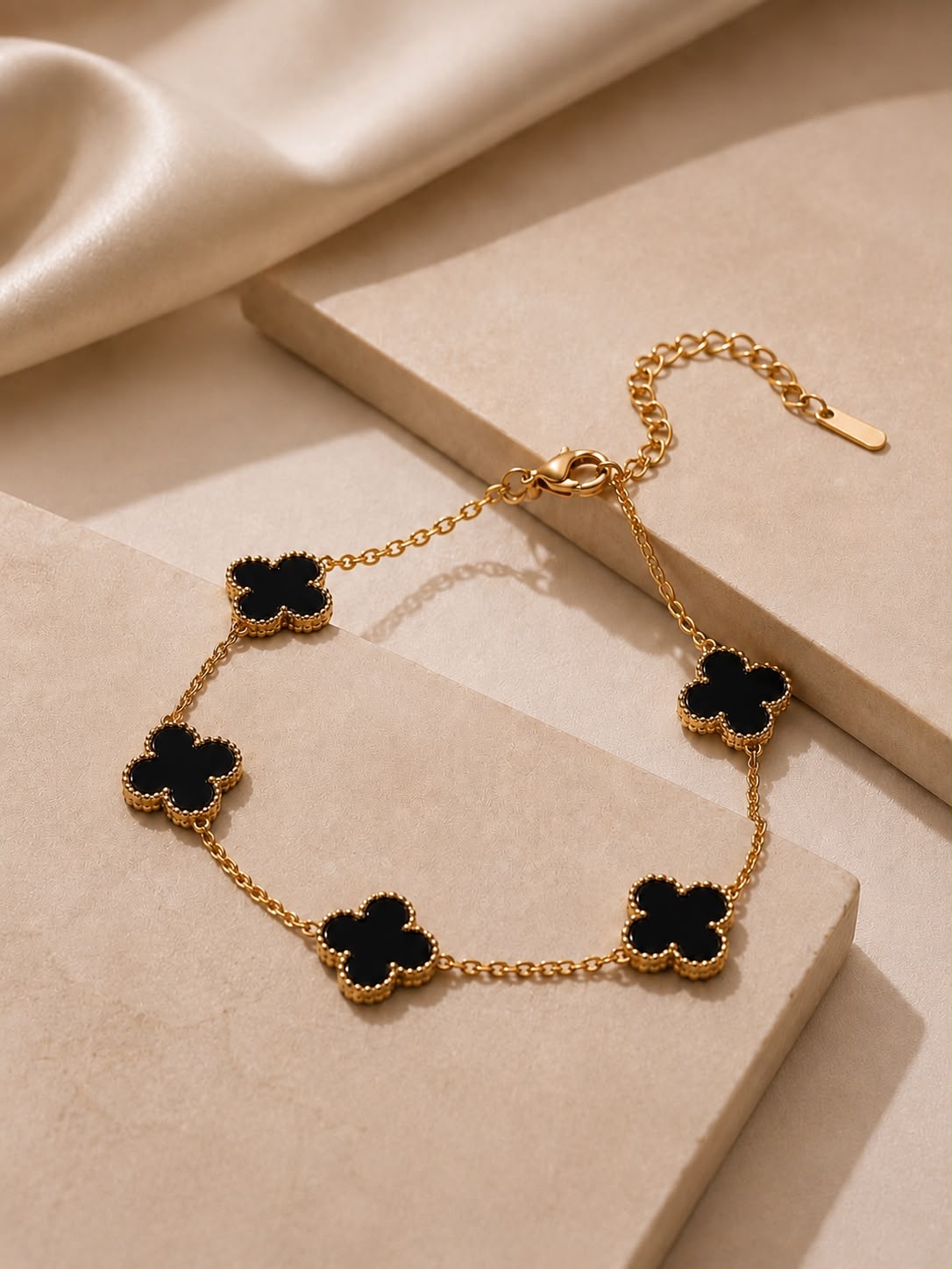 Bracelet trèfle noir