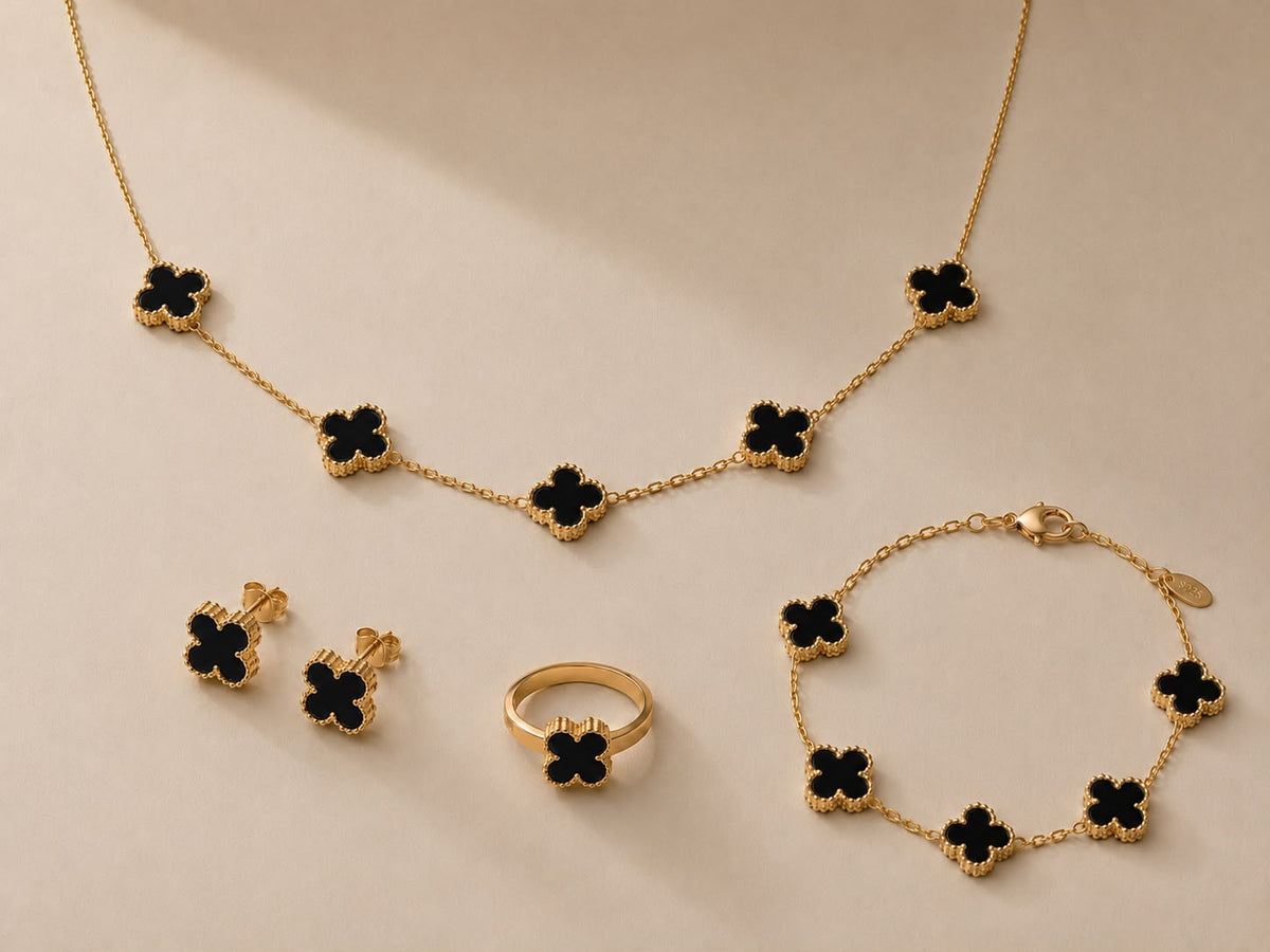 Collier trèfle noir