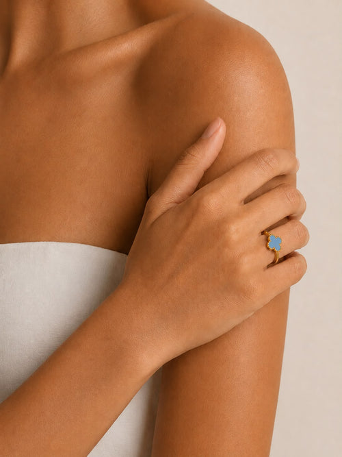 Bague trèfle bleu clair