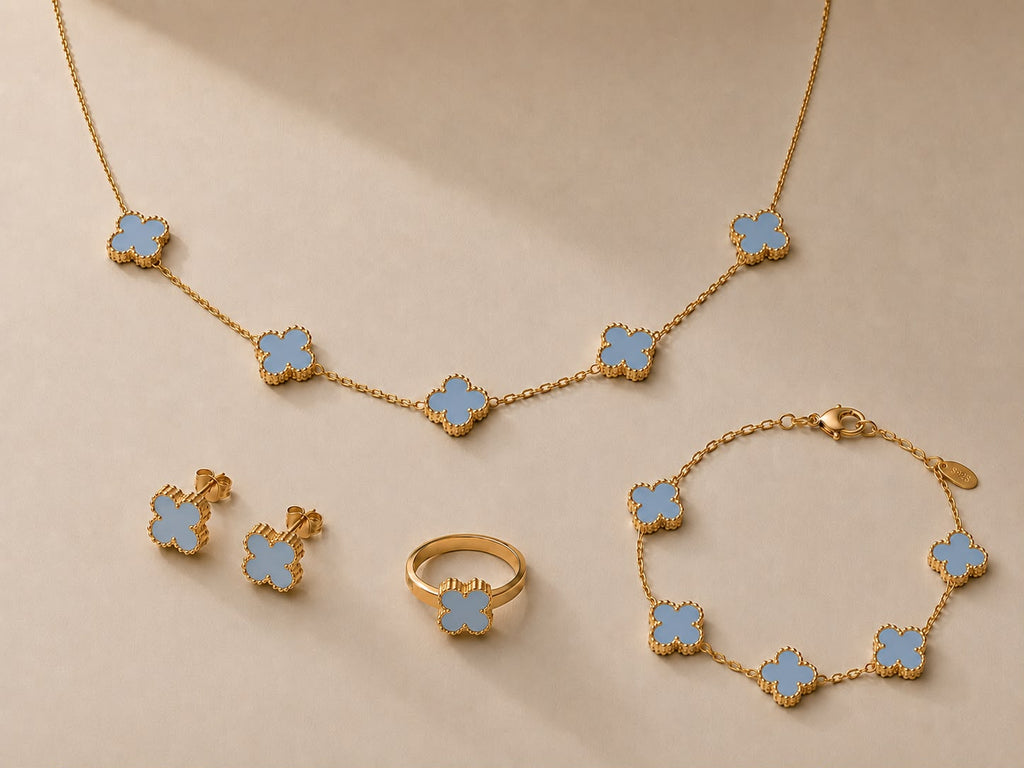 Collier trèfle bleu clair