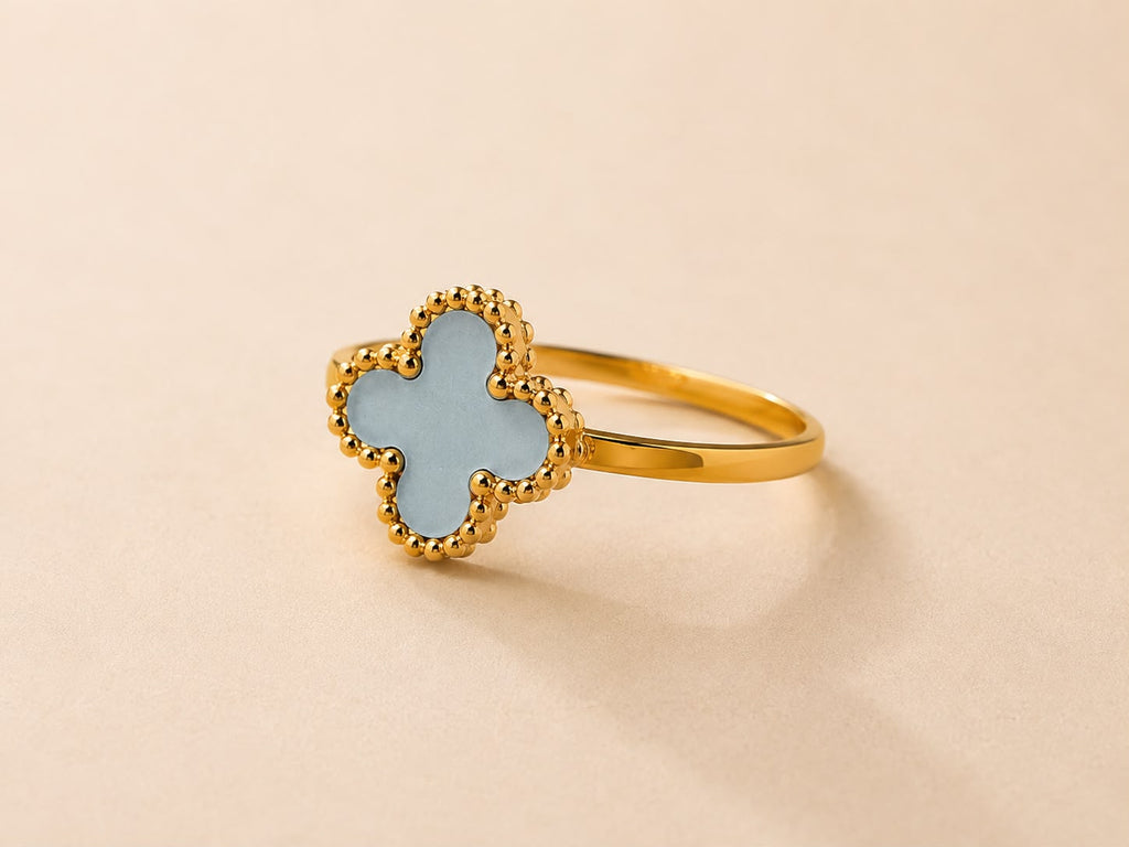 Bague trèfle bleu clair