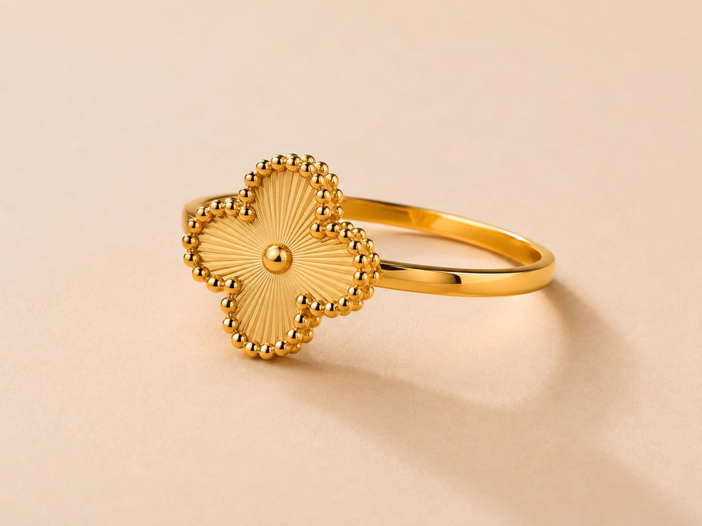 Bague trèfle dorée